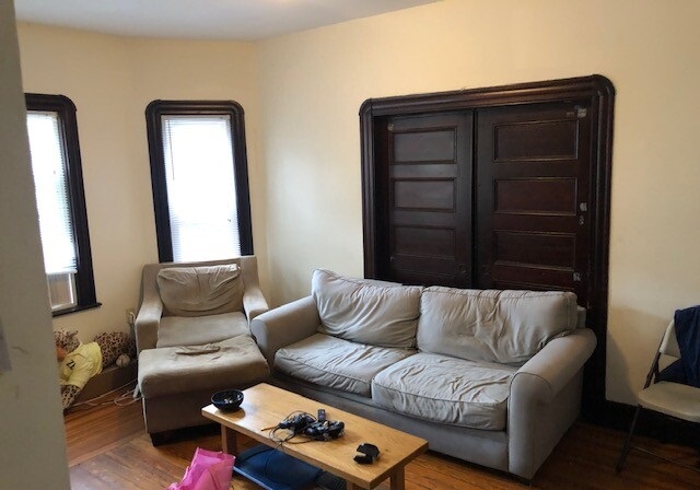 139 College Ave, Tufts