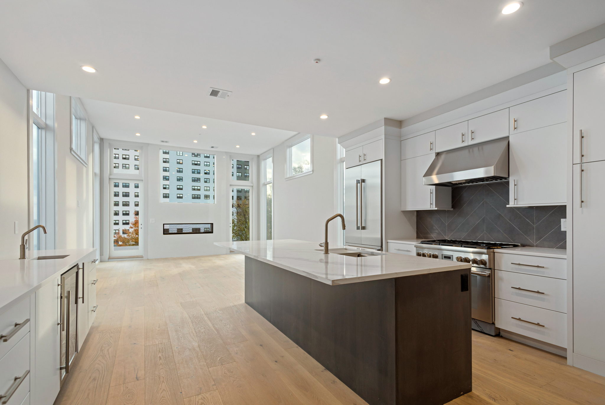 409 7th St, South Boston