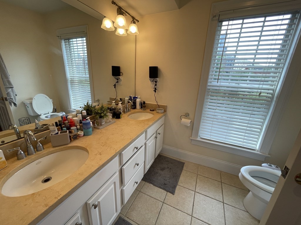 50 B St, South Boston