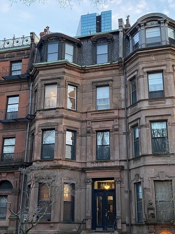 144 Commonwealth Ave, Back Bay