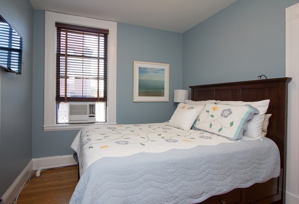 501 Beacon, Back Bay