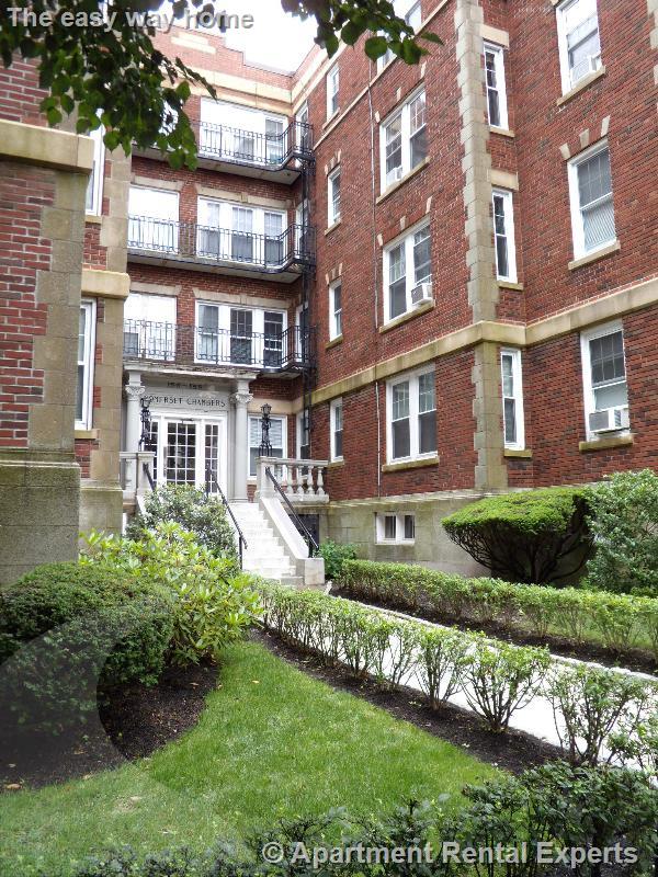 158 Summer, Spring Hill