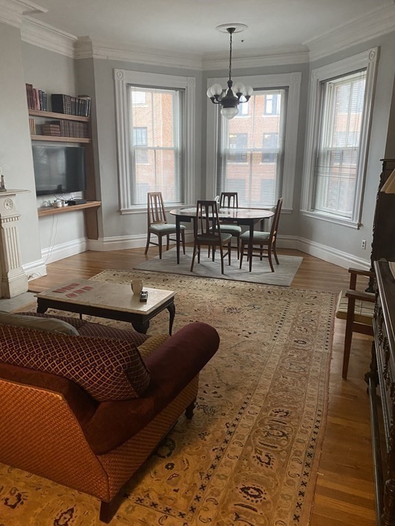 144 Commonwealth Ave, Back Bay