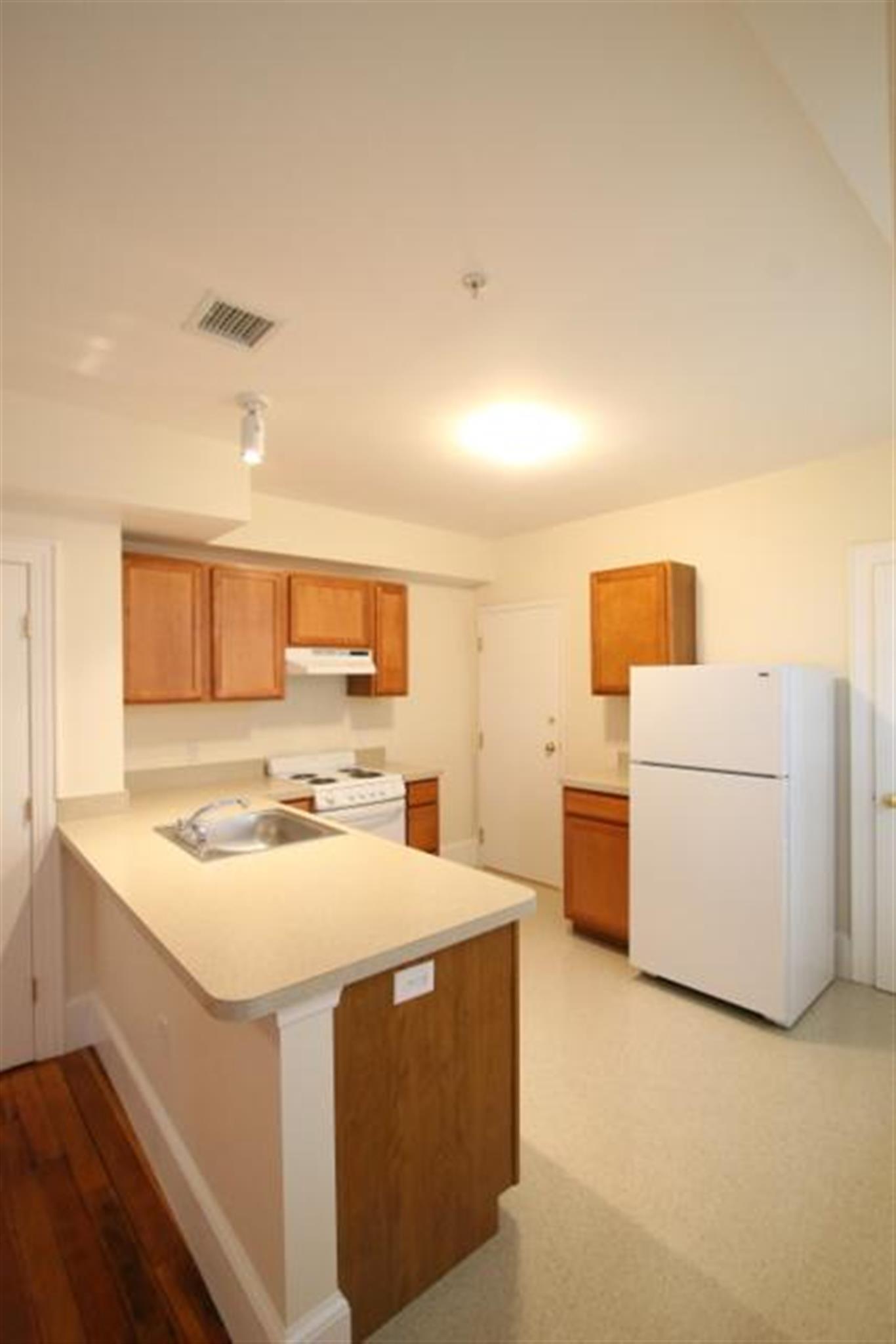 881 Massachusetts Ave, Central Square