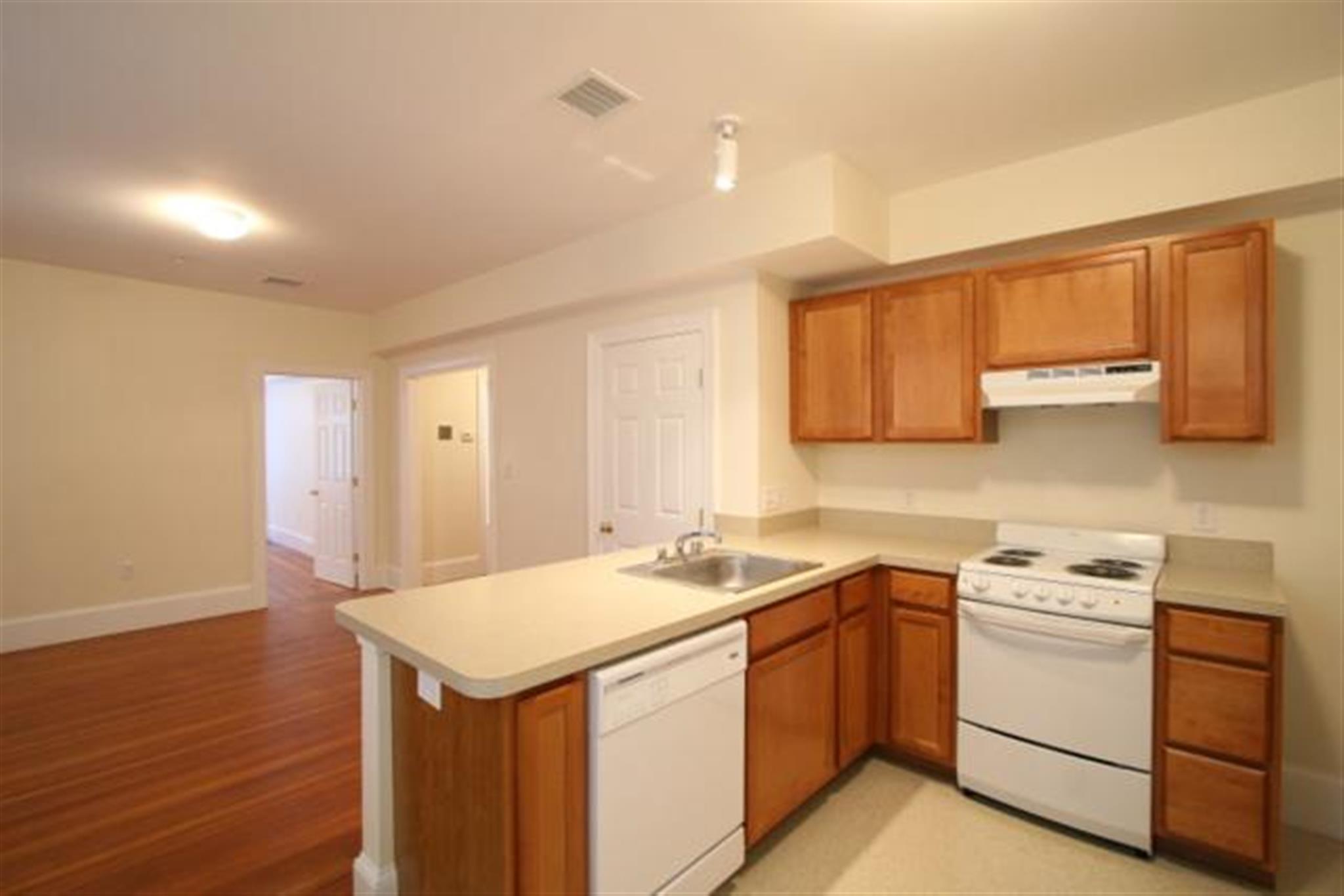 881 Massachusetts Ave, Central Square