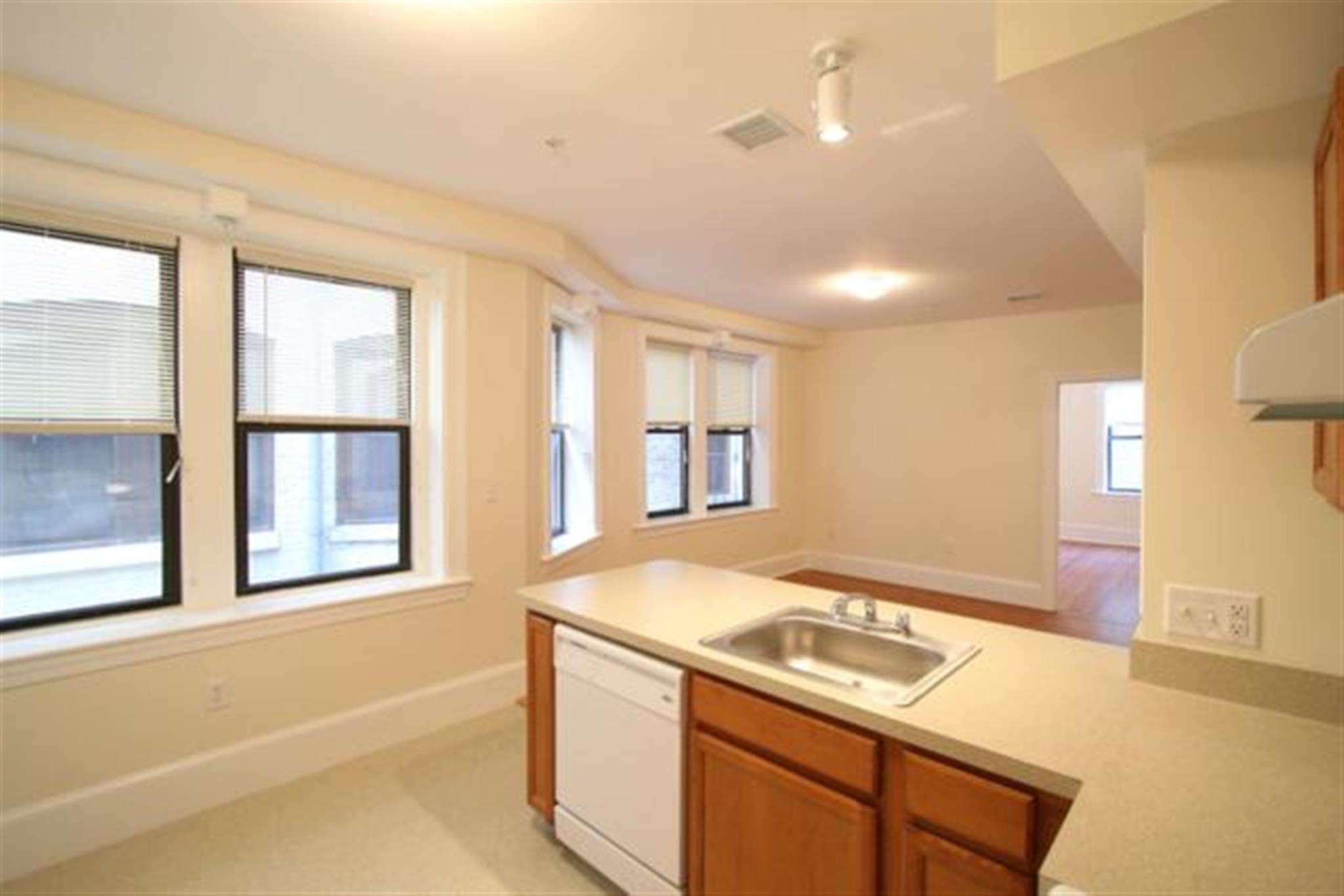 881 Massachusetts Ave, Central Square