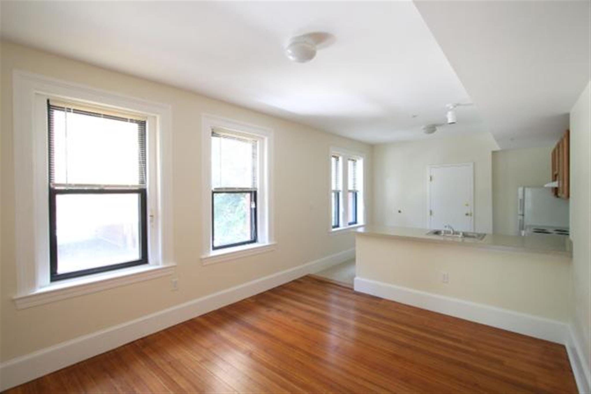 881 Massachusetts Ave, Central Square