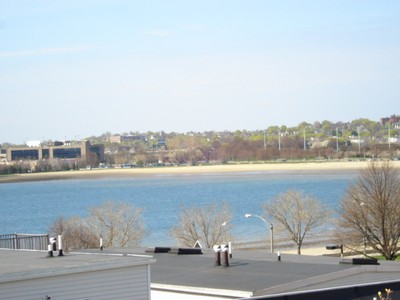 515 8th St, South Boston