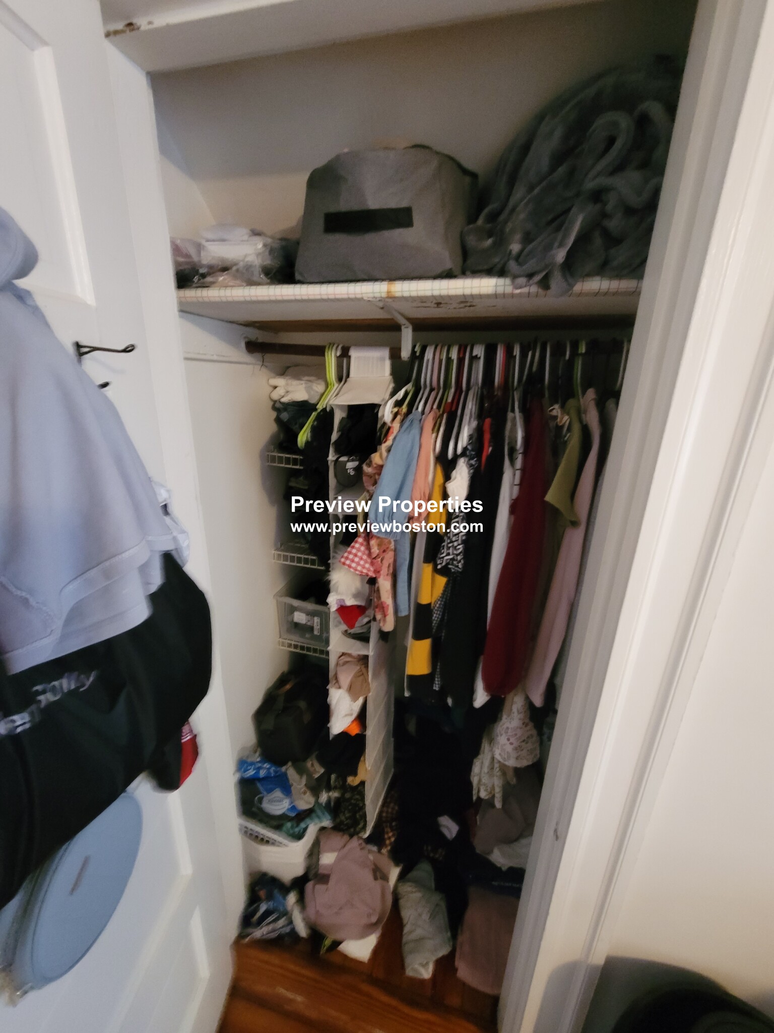 52 Brainerd Rd, Allston