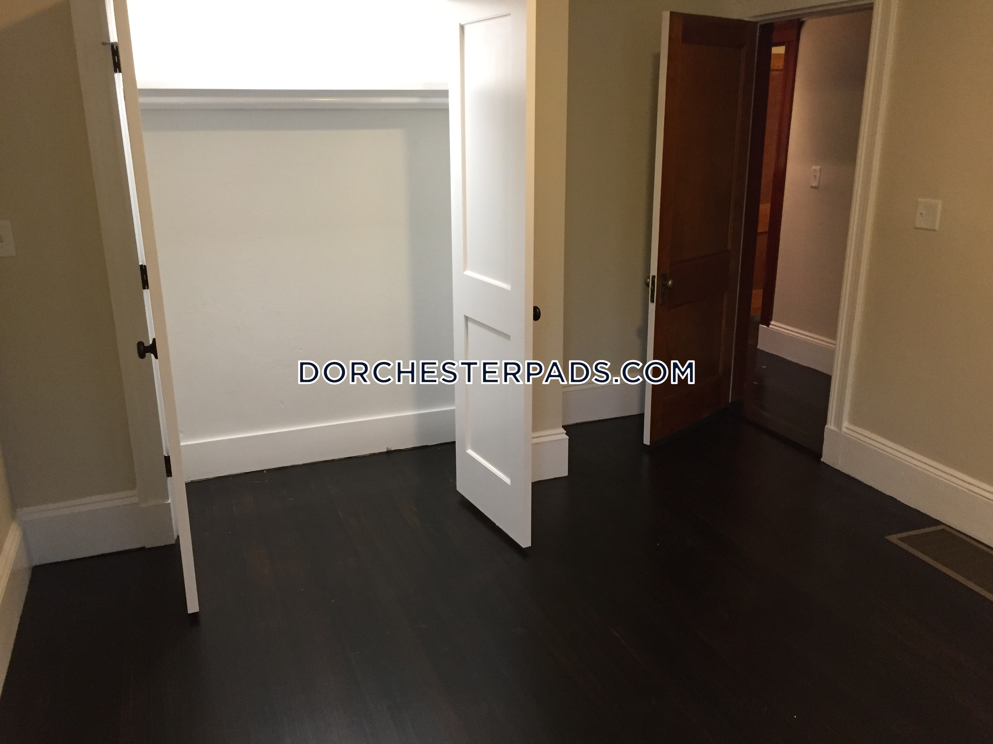 22 Trescott St, Dorchester