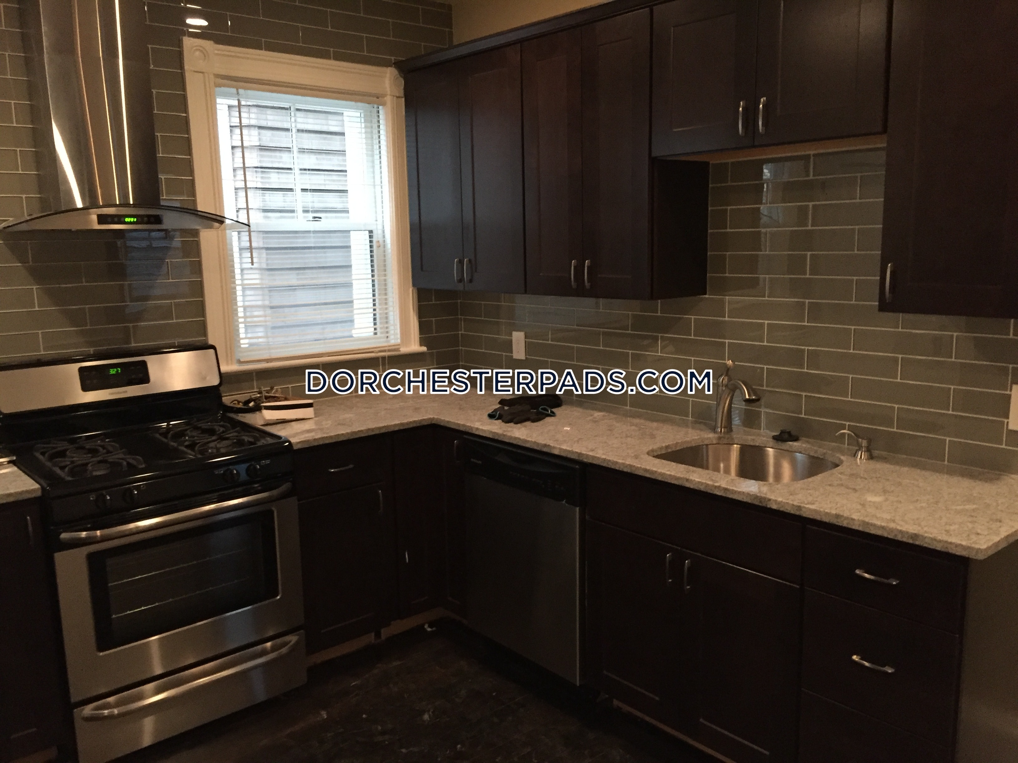 22 Trescott St, Dorchester