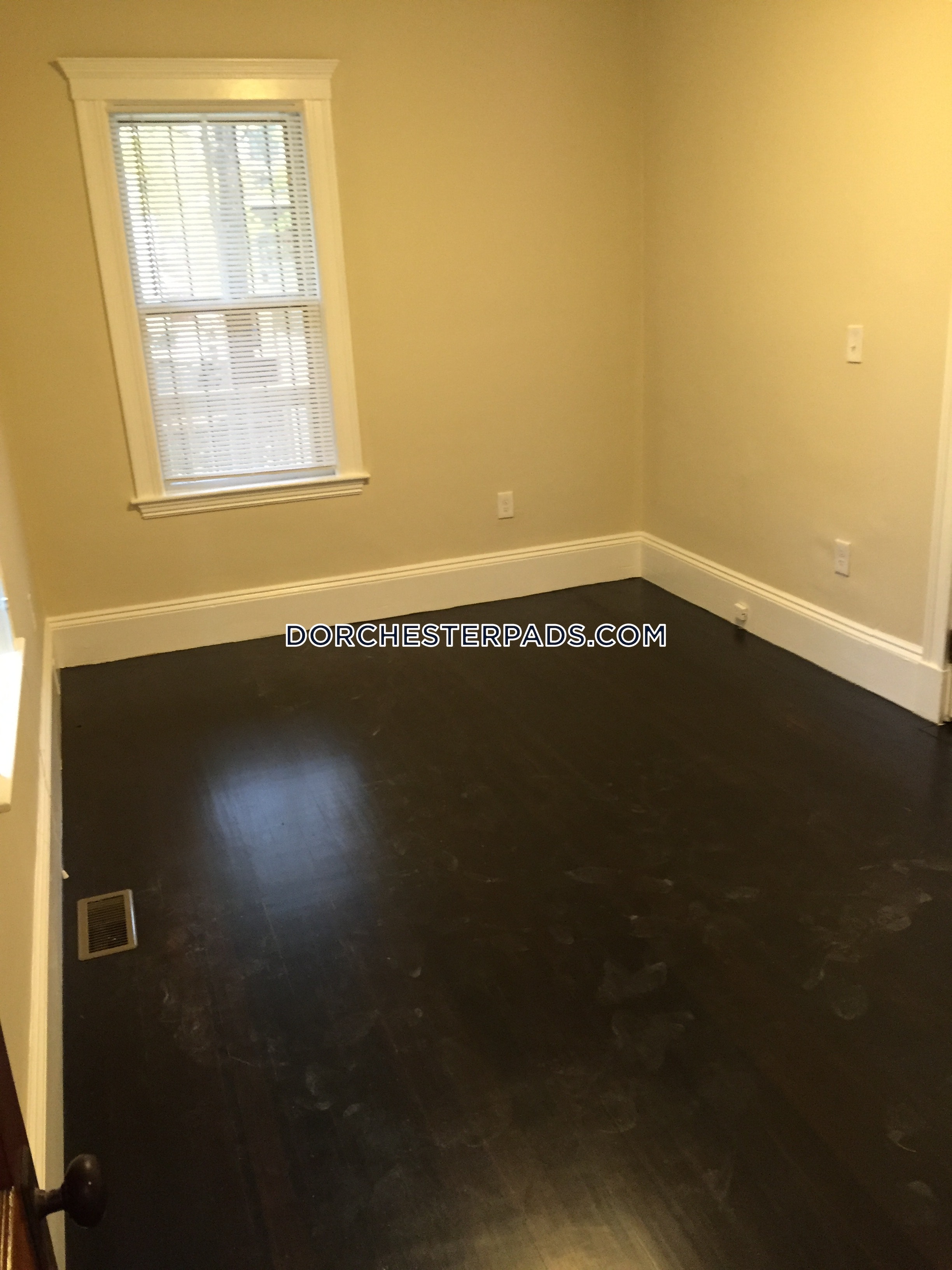 22 Trescott St, Dorchester