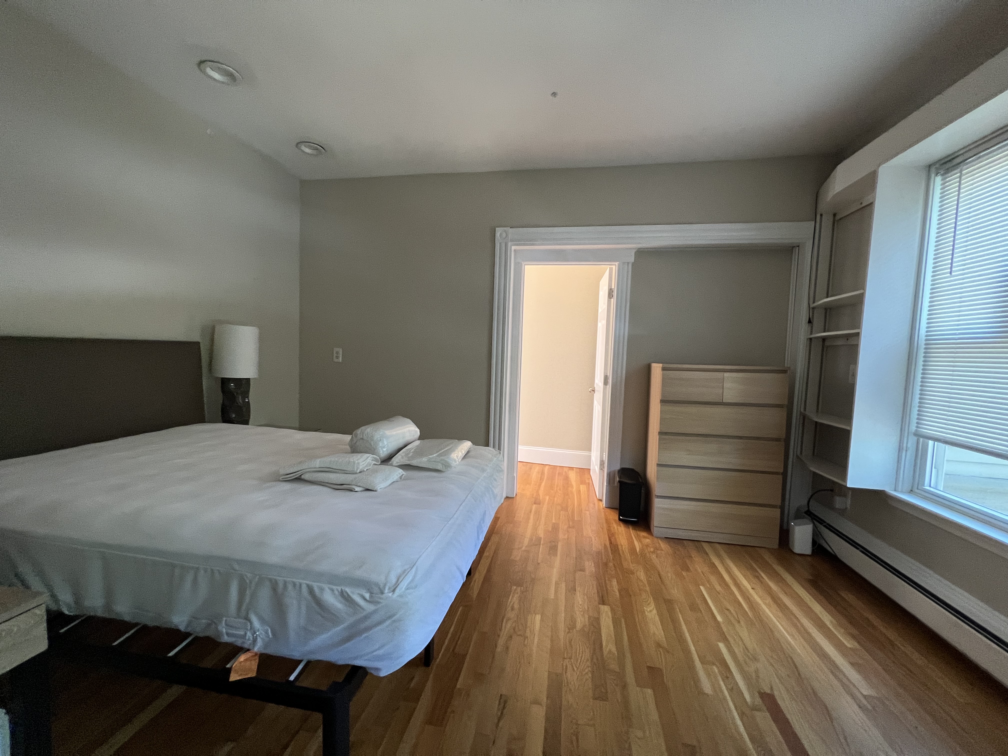 1000 Memorial Dr, Harvard Square