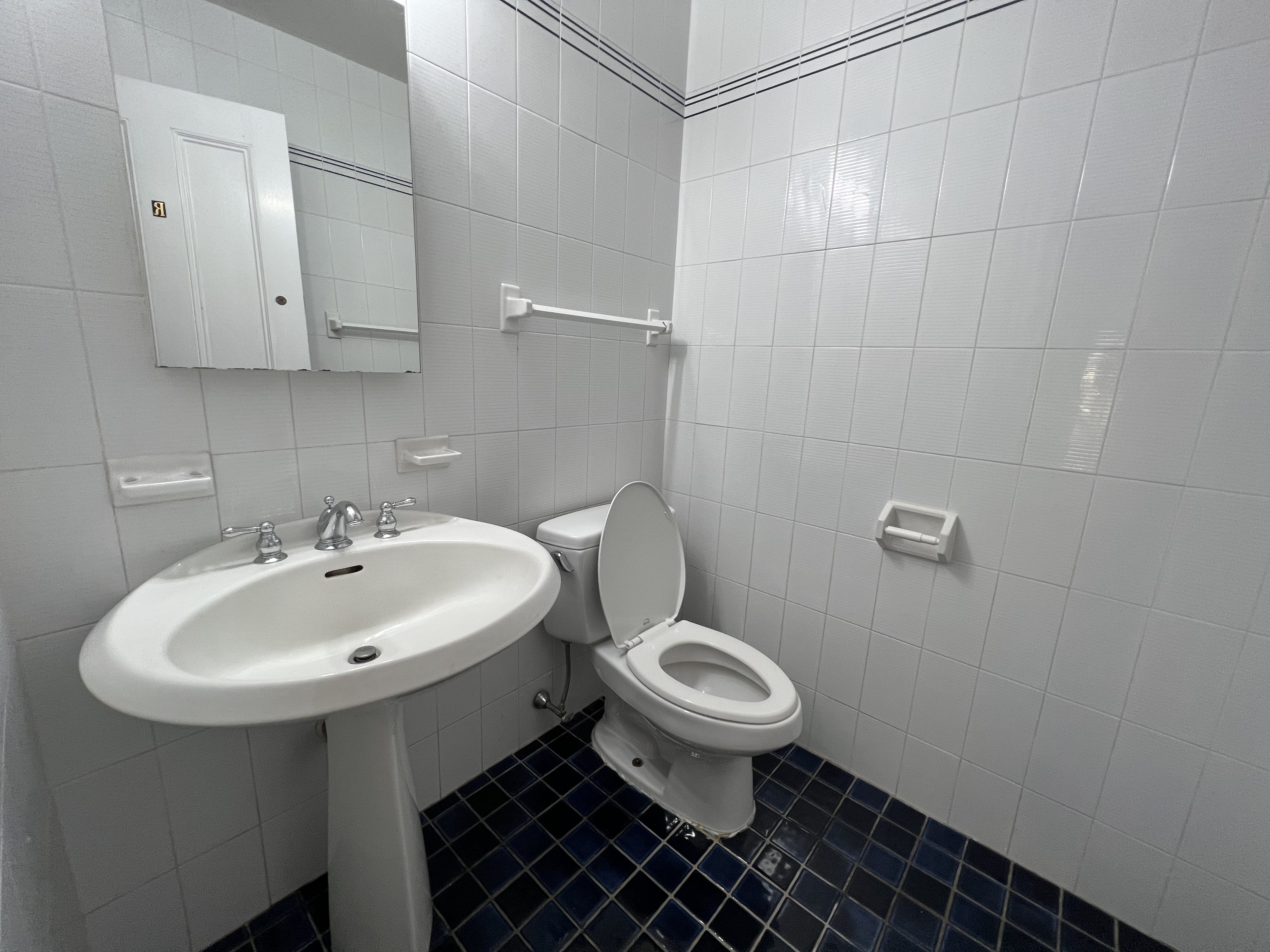 1000 Memorial Dr, Harvard Square