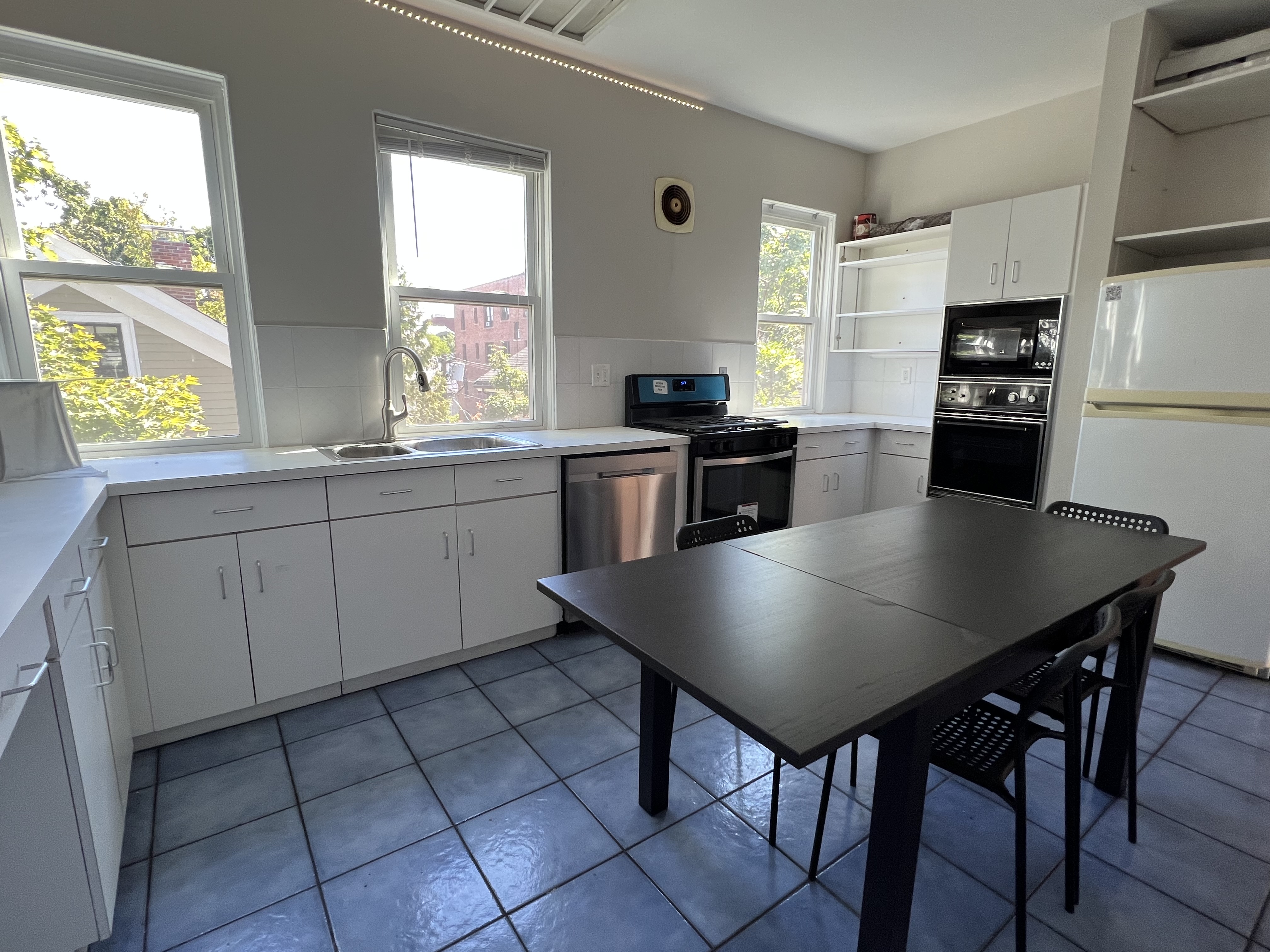 1000 Memorial Dr, Harvard Square