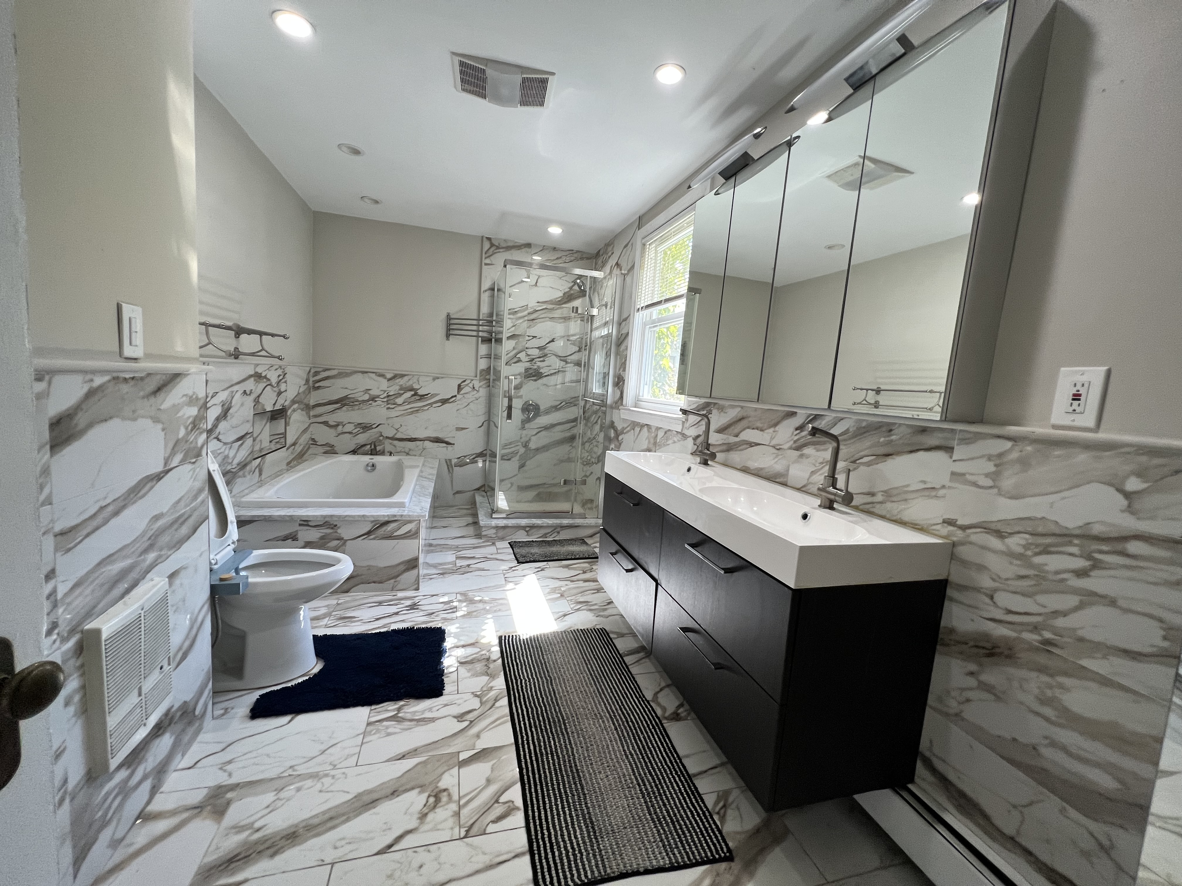 1000 Memorial Dr, Harvard Square