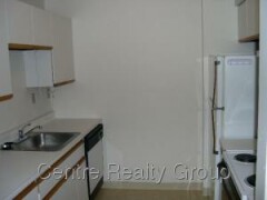 4 Cedar St, Wellesley