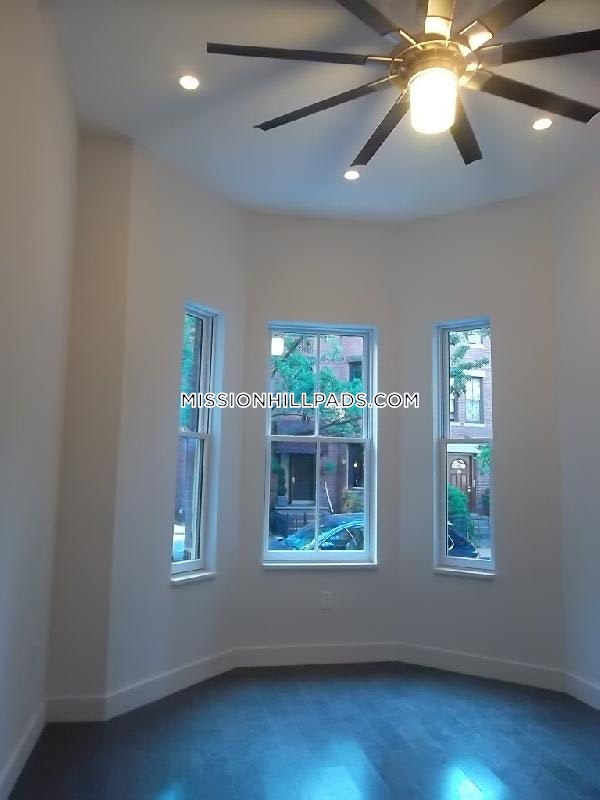 25 Worthington St, Mission Hill