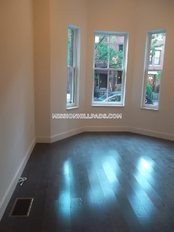 25 Worthington St, Mission Hill