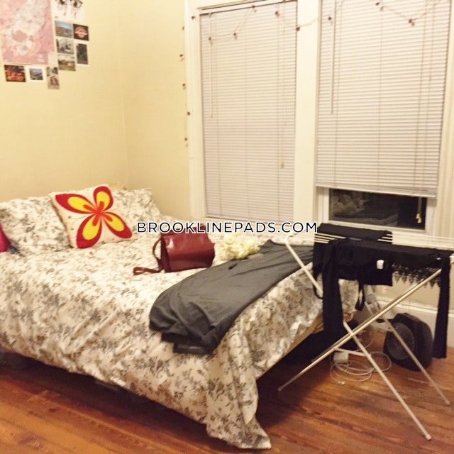 121 Brook St, Brookline Village