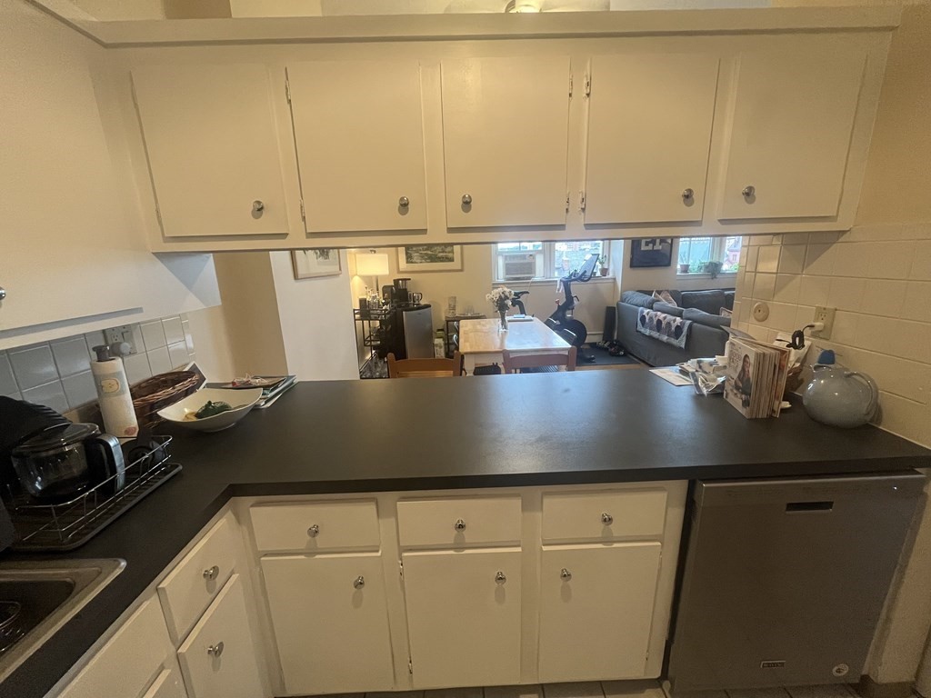 533 Massachusetts Ave, South End