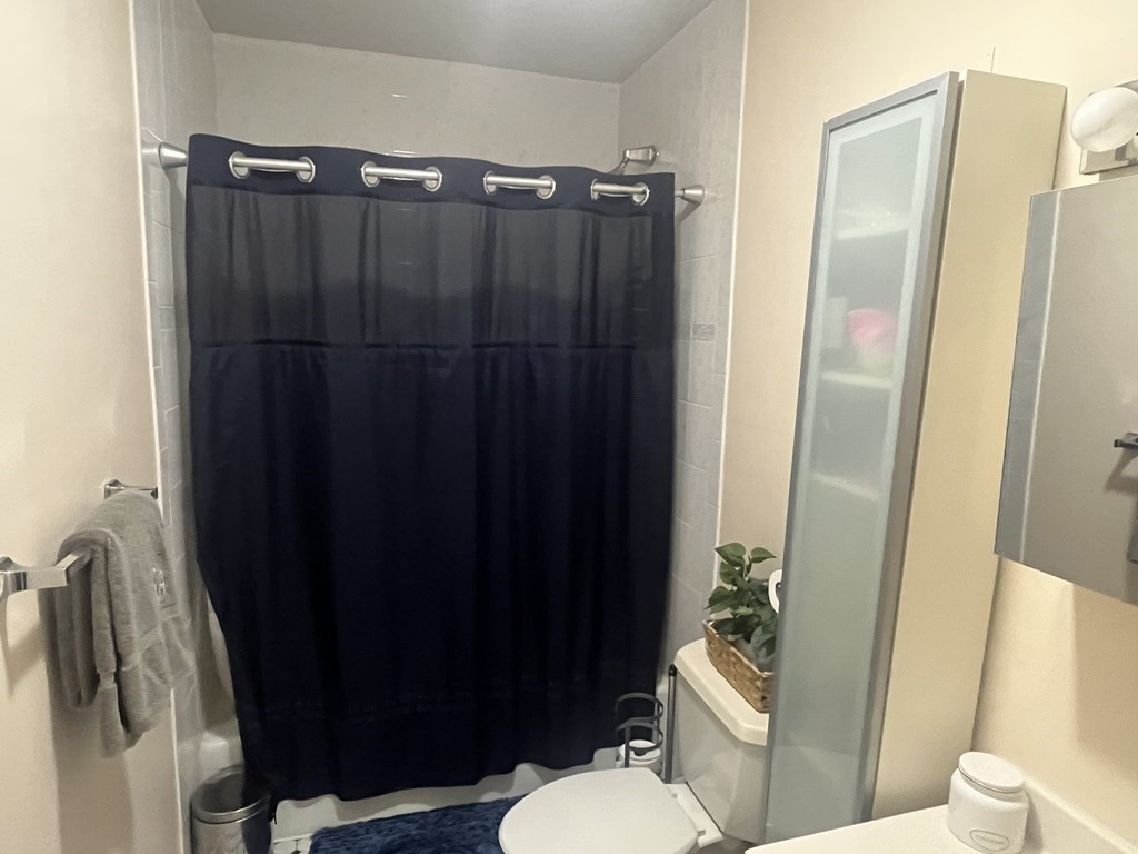 533 Massachusetts Ave, South End