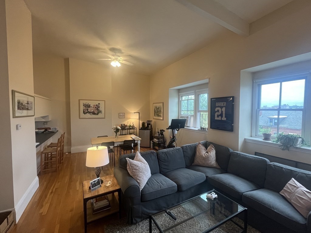 533 Massachusetts Ave, South End