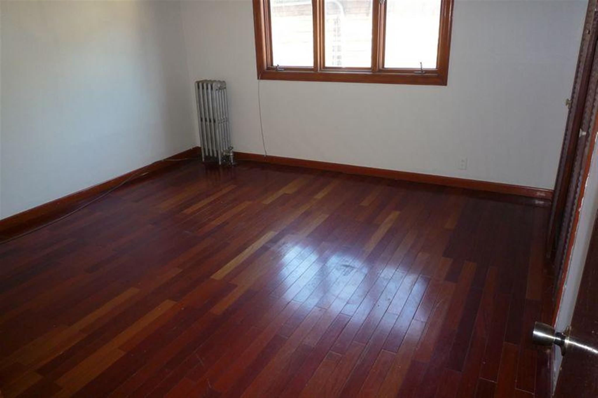 569 Main St, South Medford