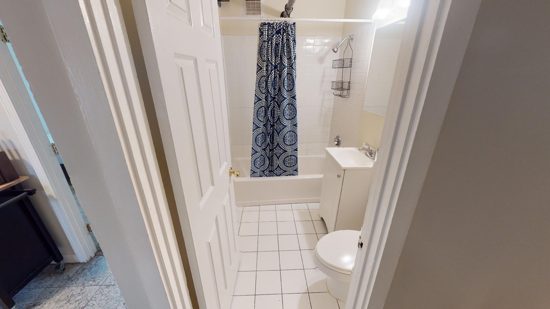 325 Summit Ave, Brighton