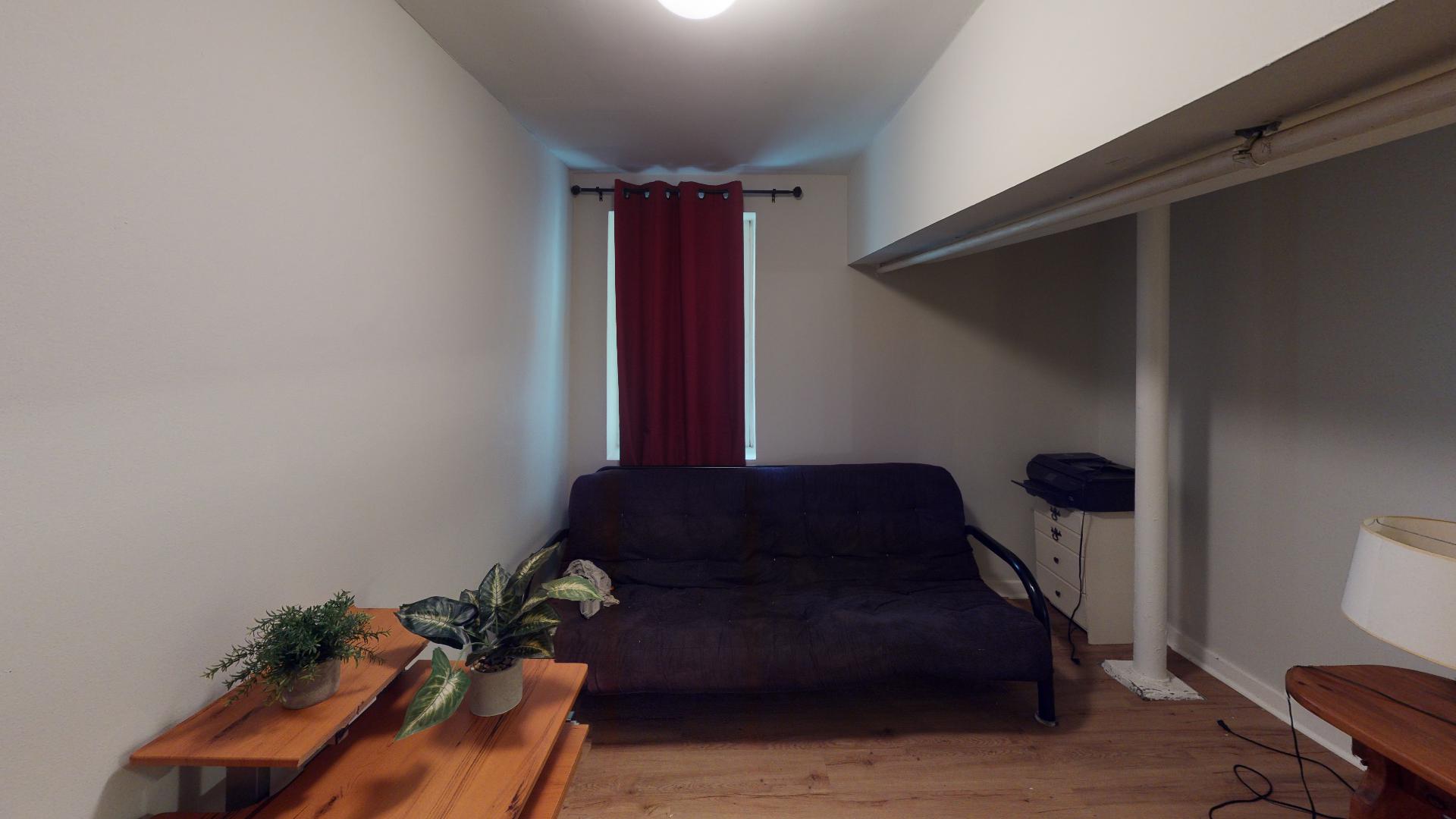 325 Summit Ave, Brighton