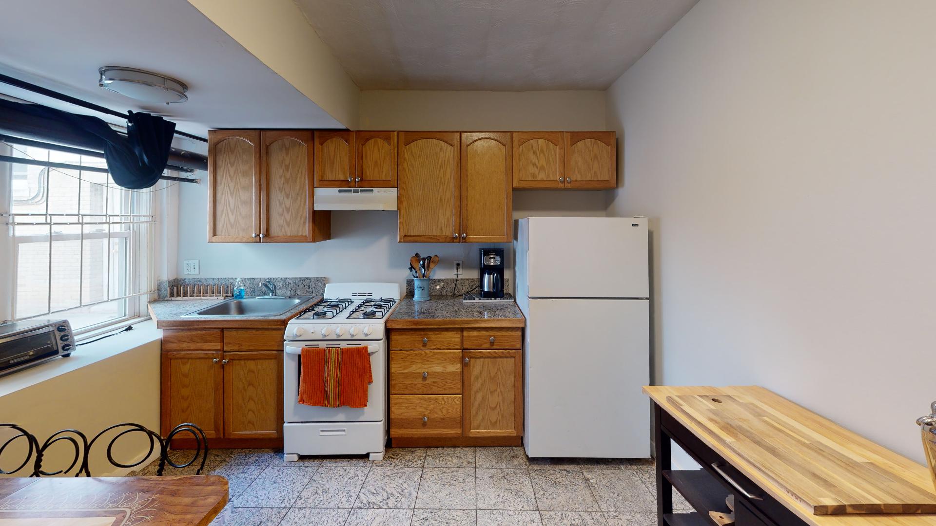 325 Summit Ave, Brighton