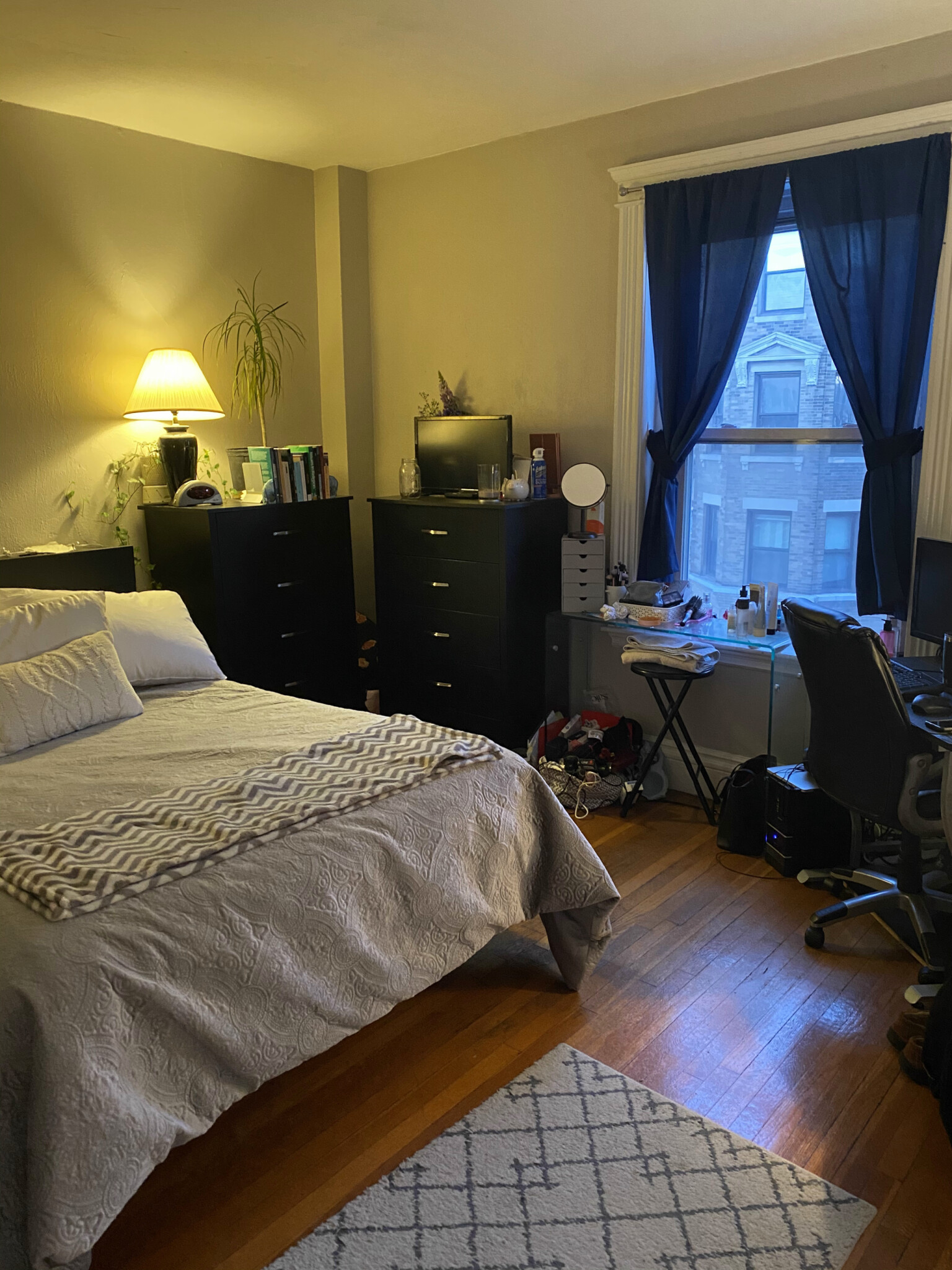 1082 Commonwealth Ave, Allston