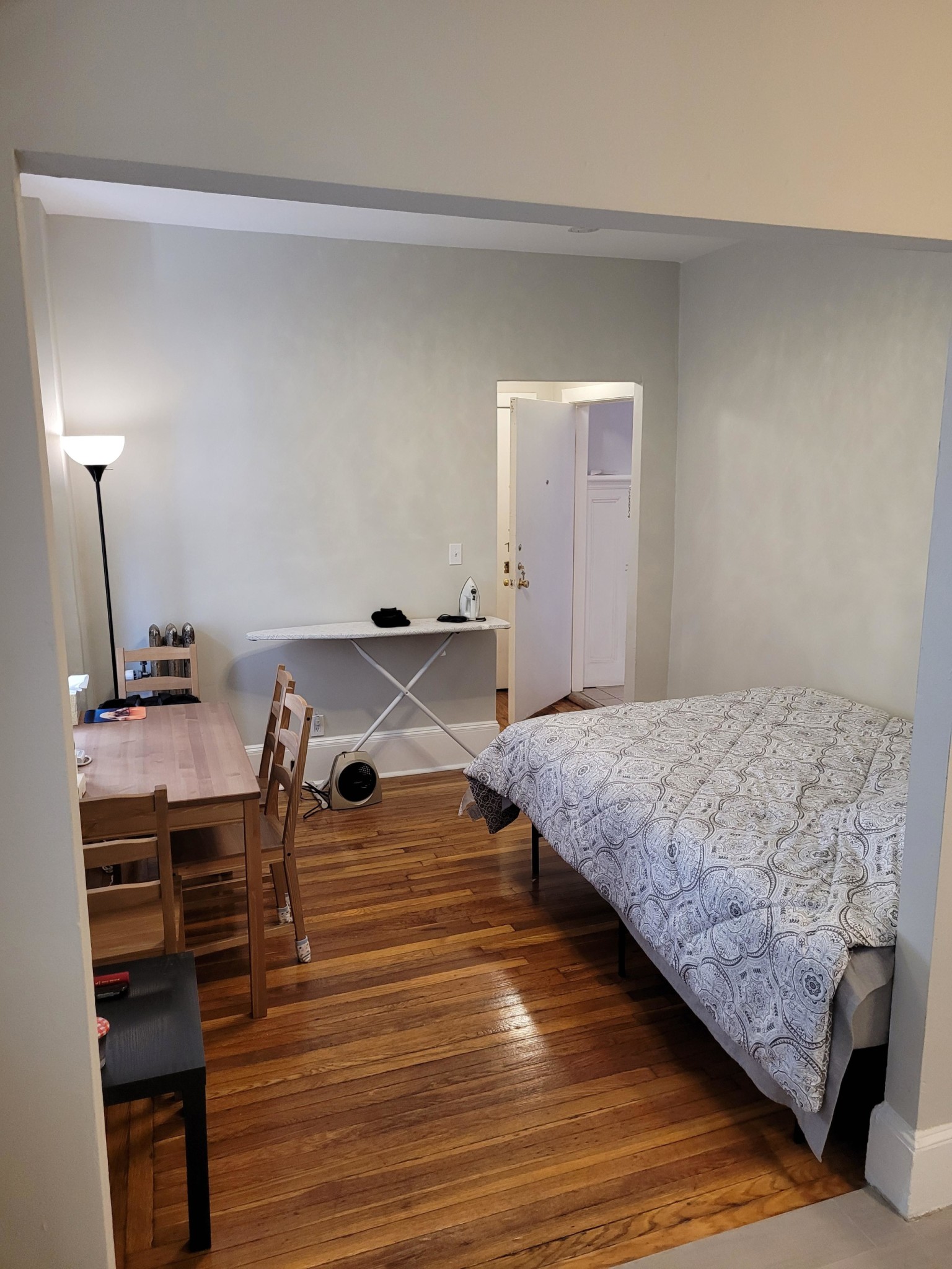 1082 Commonwealth Ave, Allston