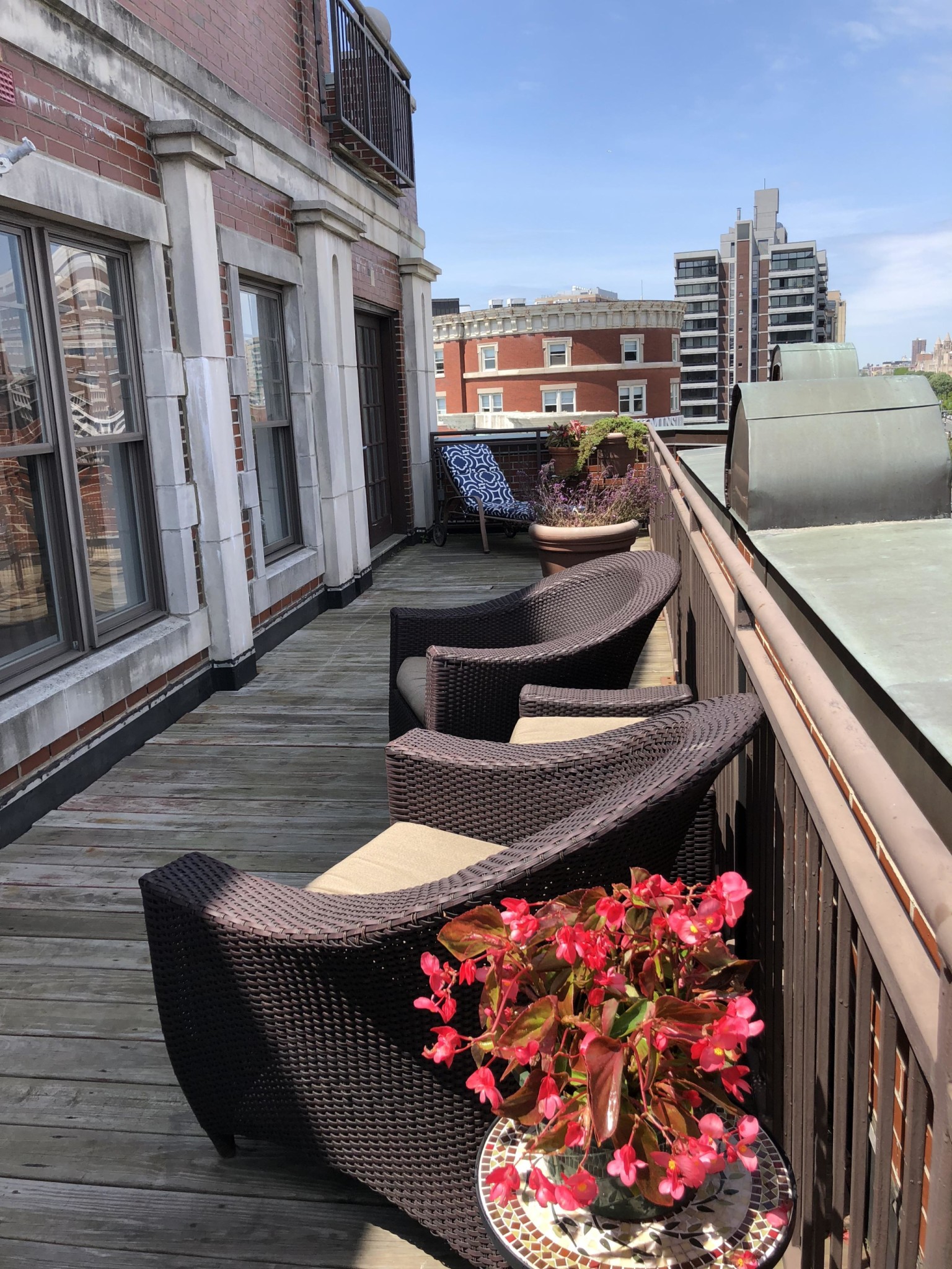 534 Commonwealth Ave, Fenway