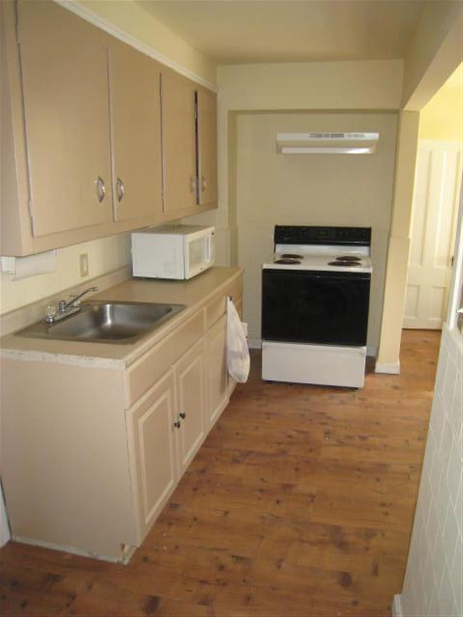 79 Walnut St, Prospect Hill