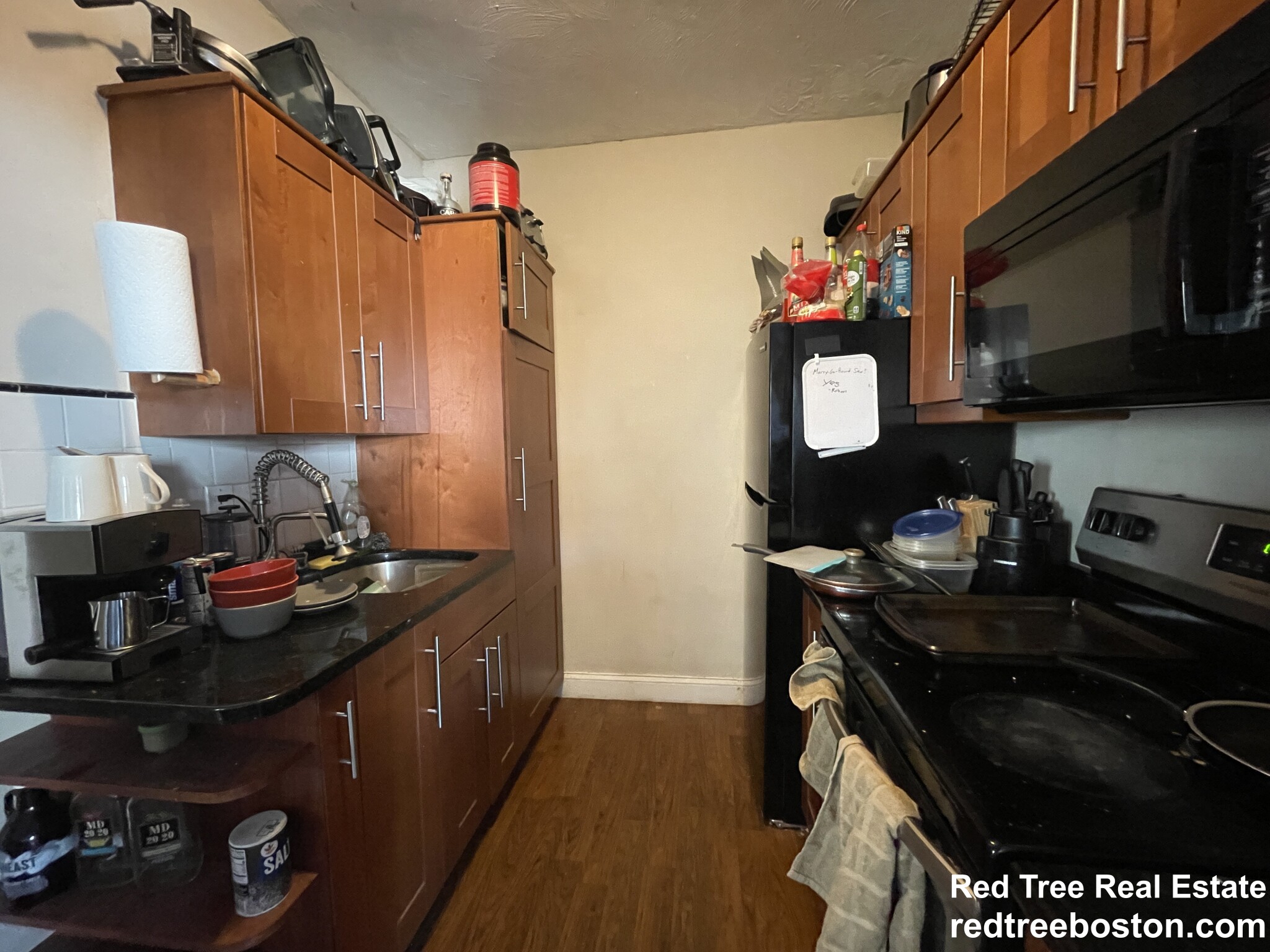 72 Hillside St, Mission Hill