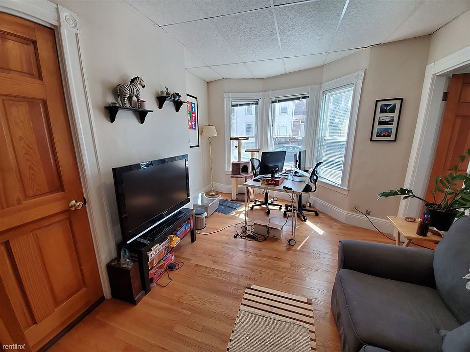 53 Market St, Cambridgeport