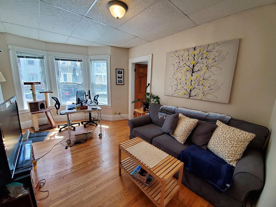 53 Market St, Cambridgeport