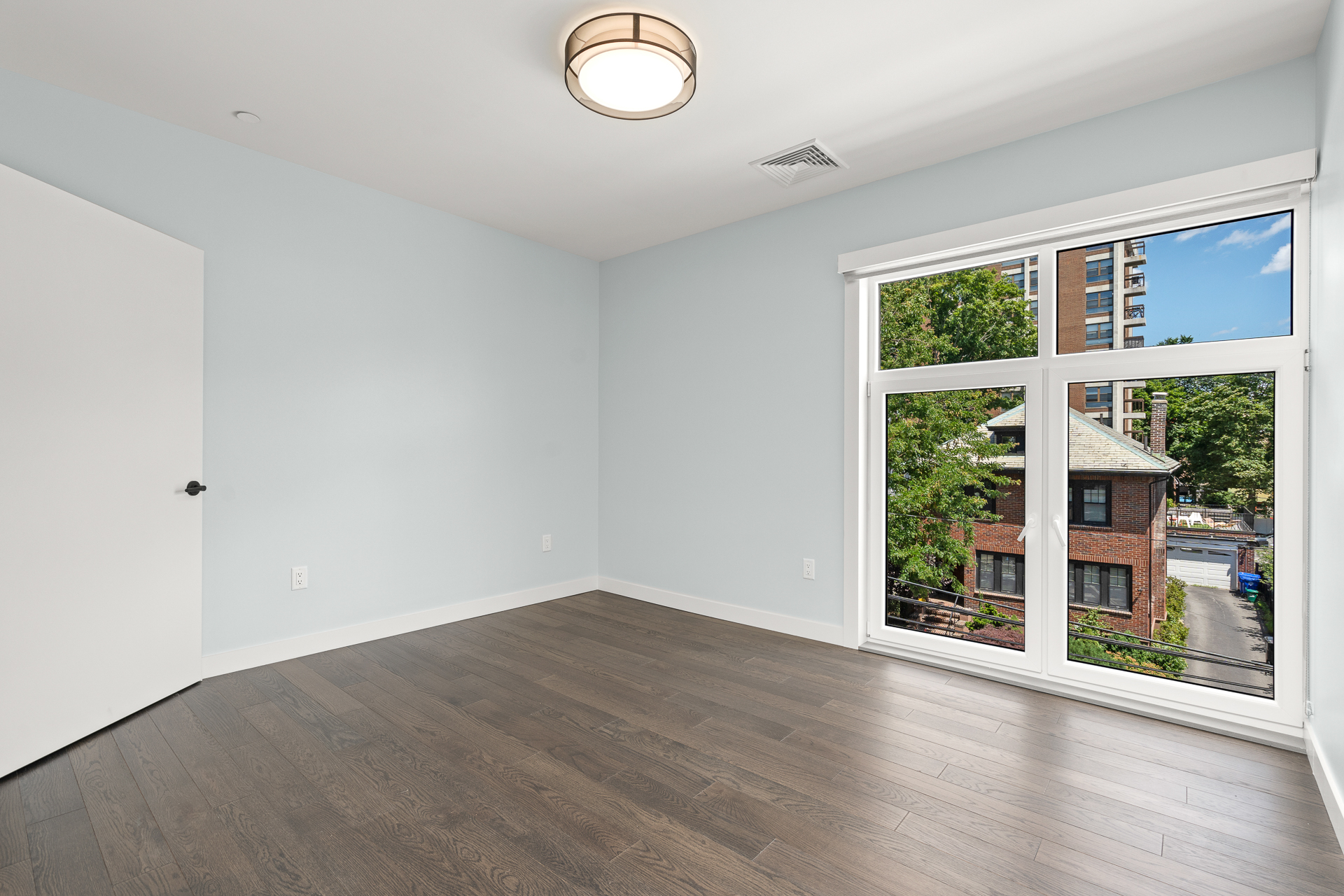 54 Auburn St, Coolidge Corner