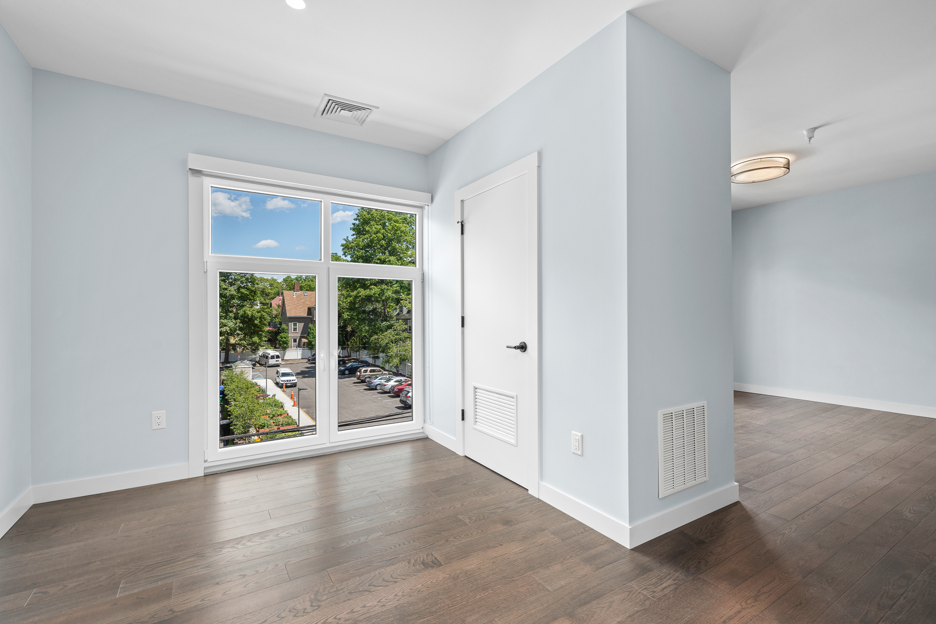 54 Auburn St, Coolidge Corner