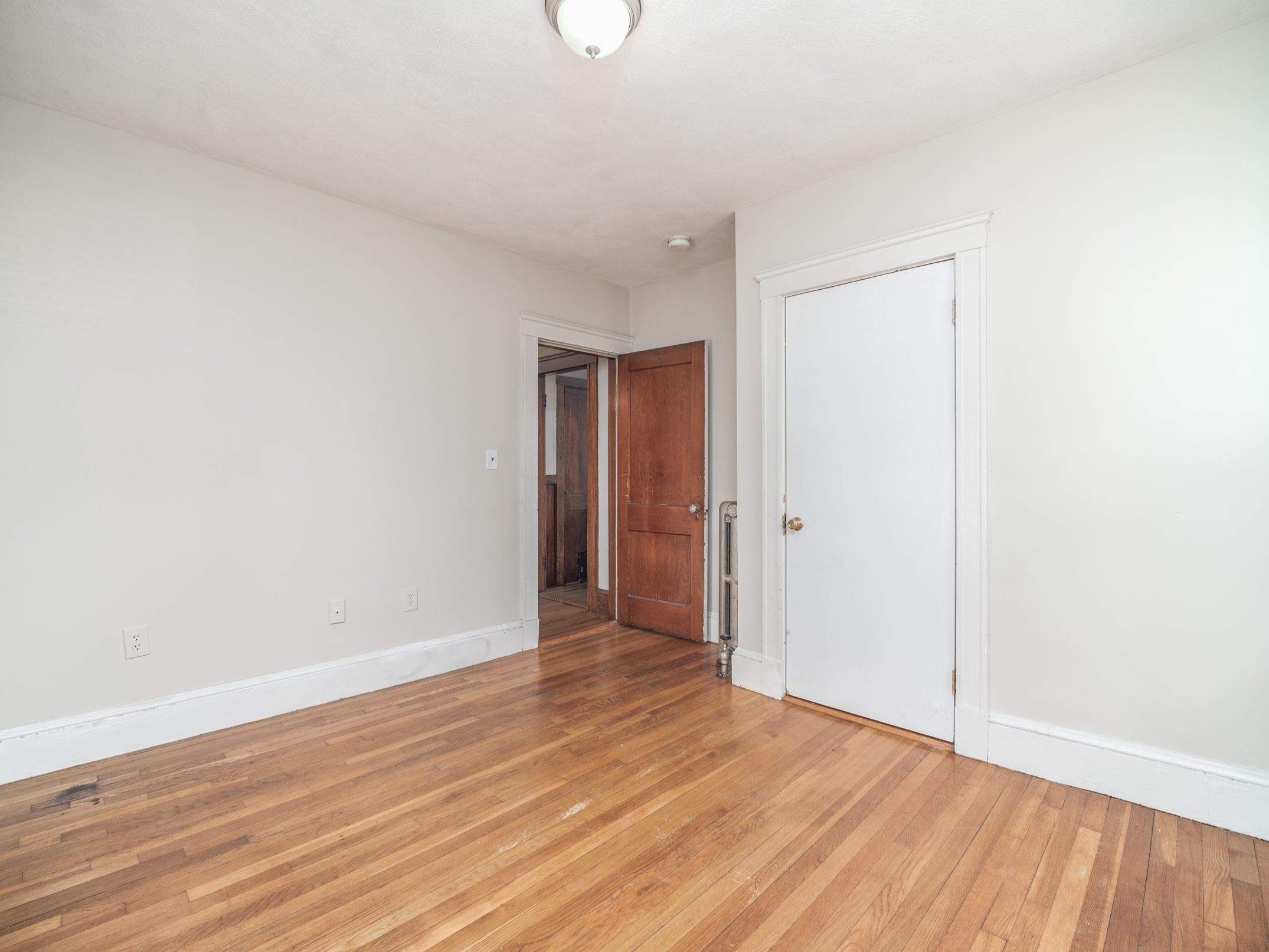 54 Upland Rd, West Somerville