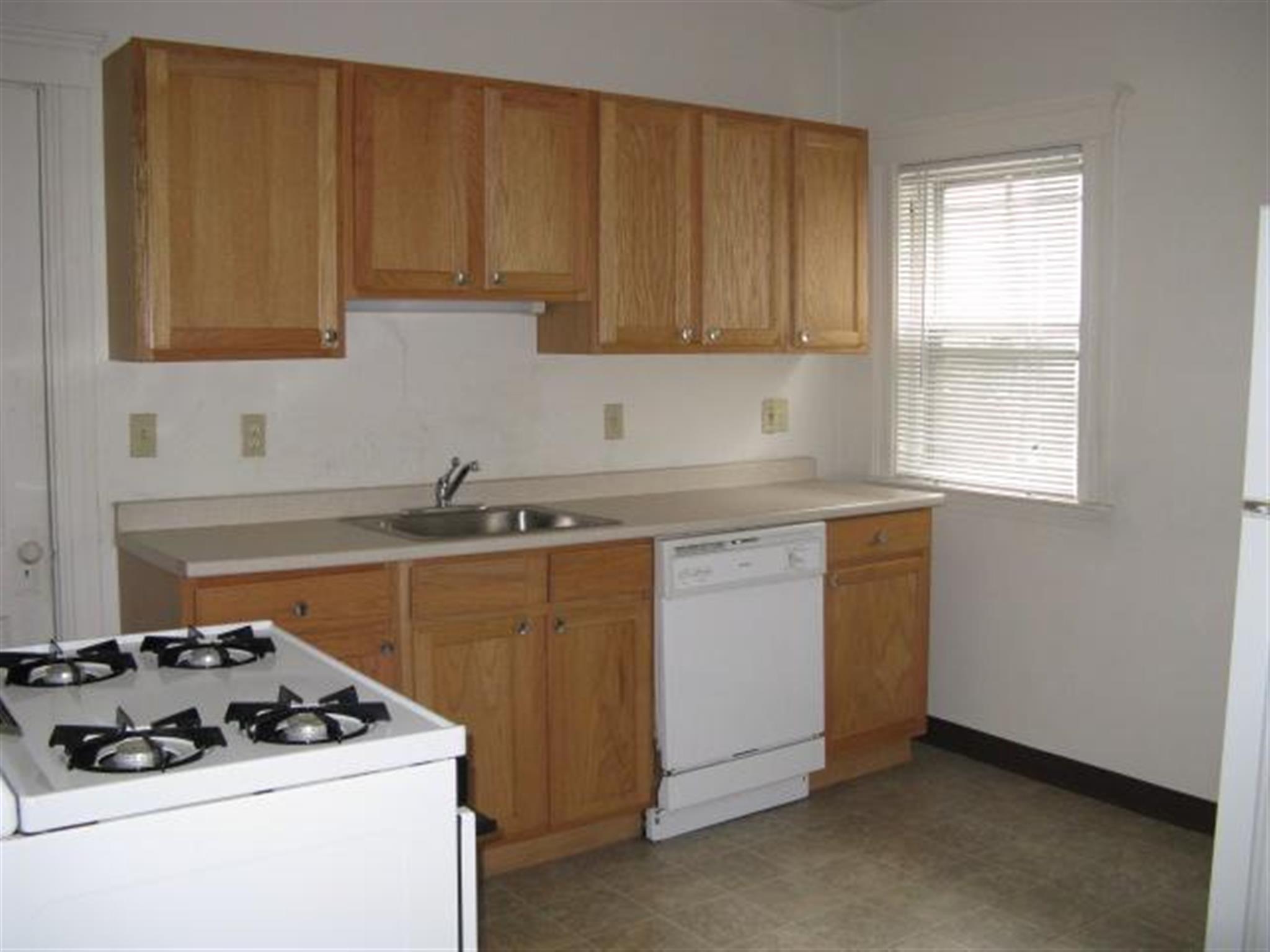 12 Pinkham Rd, Tufts University