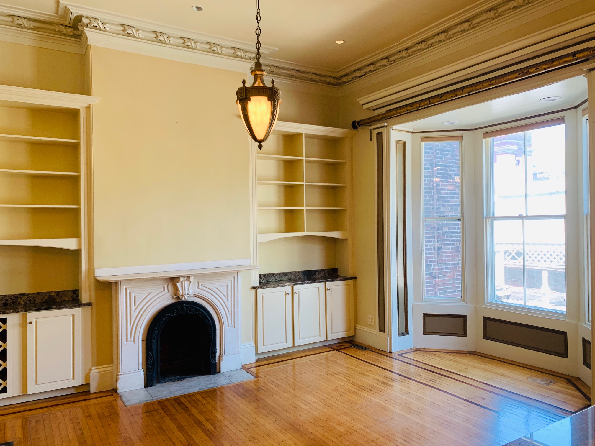 542 Massachusetts Ave, South End