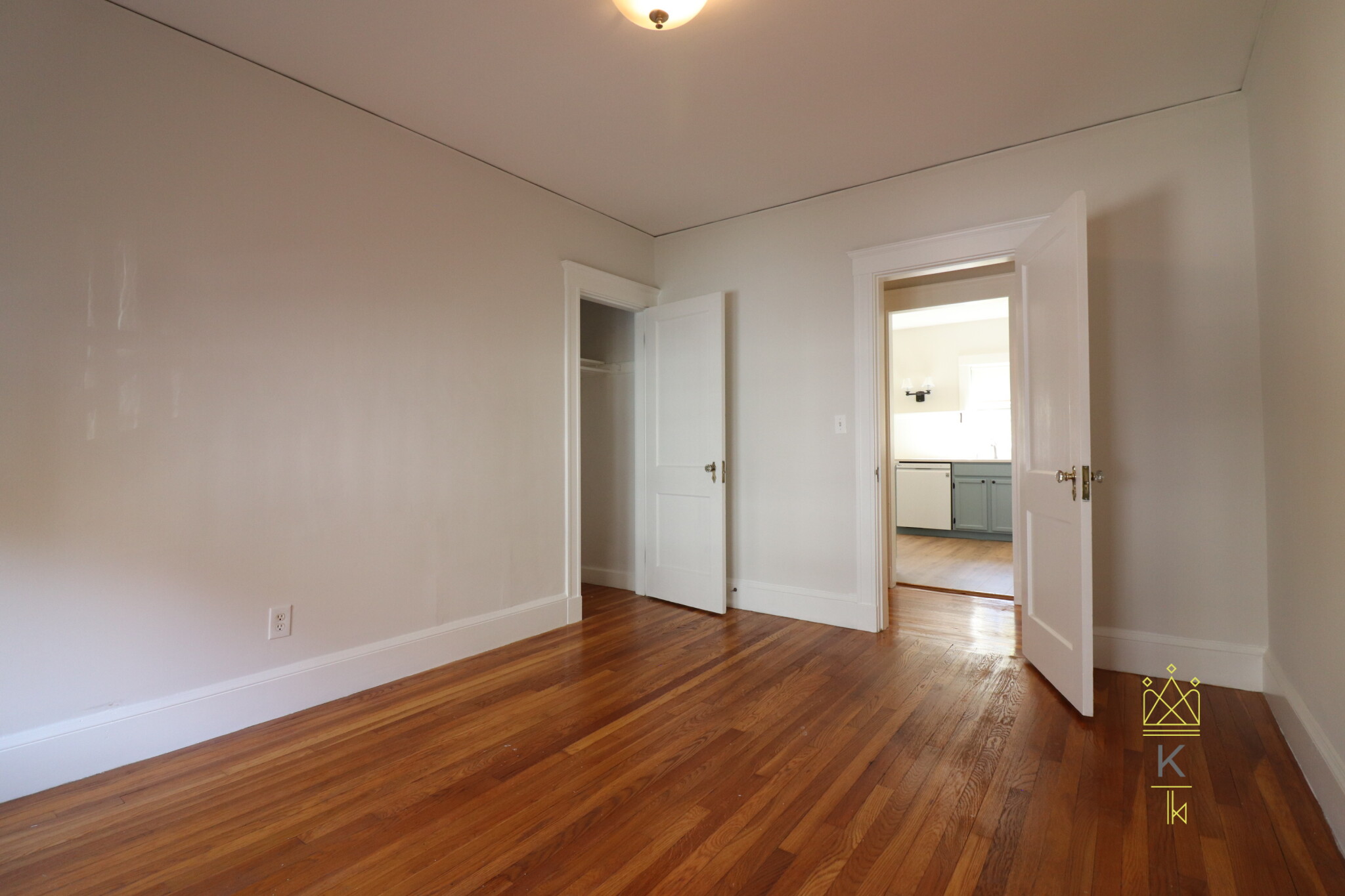 543 Washington St, Washington Square