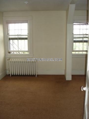 137 Bay State Rd, Fenway