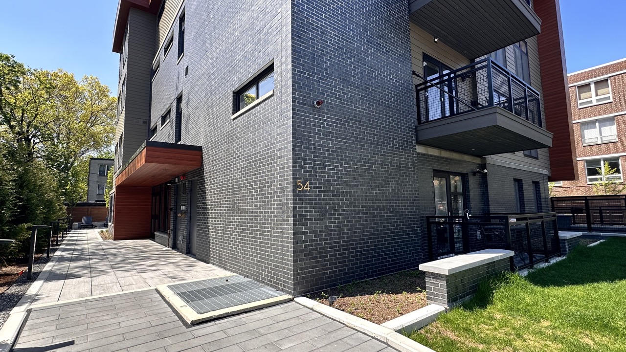 54 Auburn St, Coolidge Corner