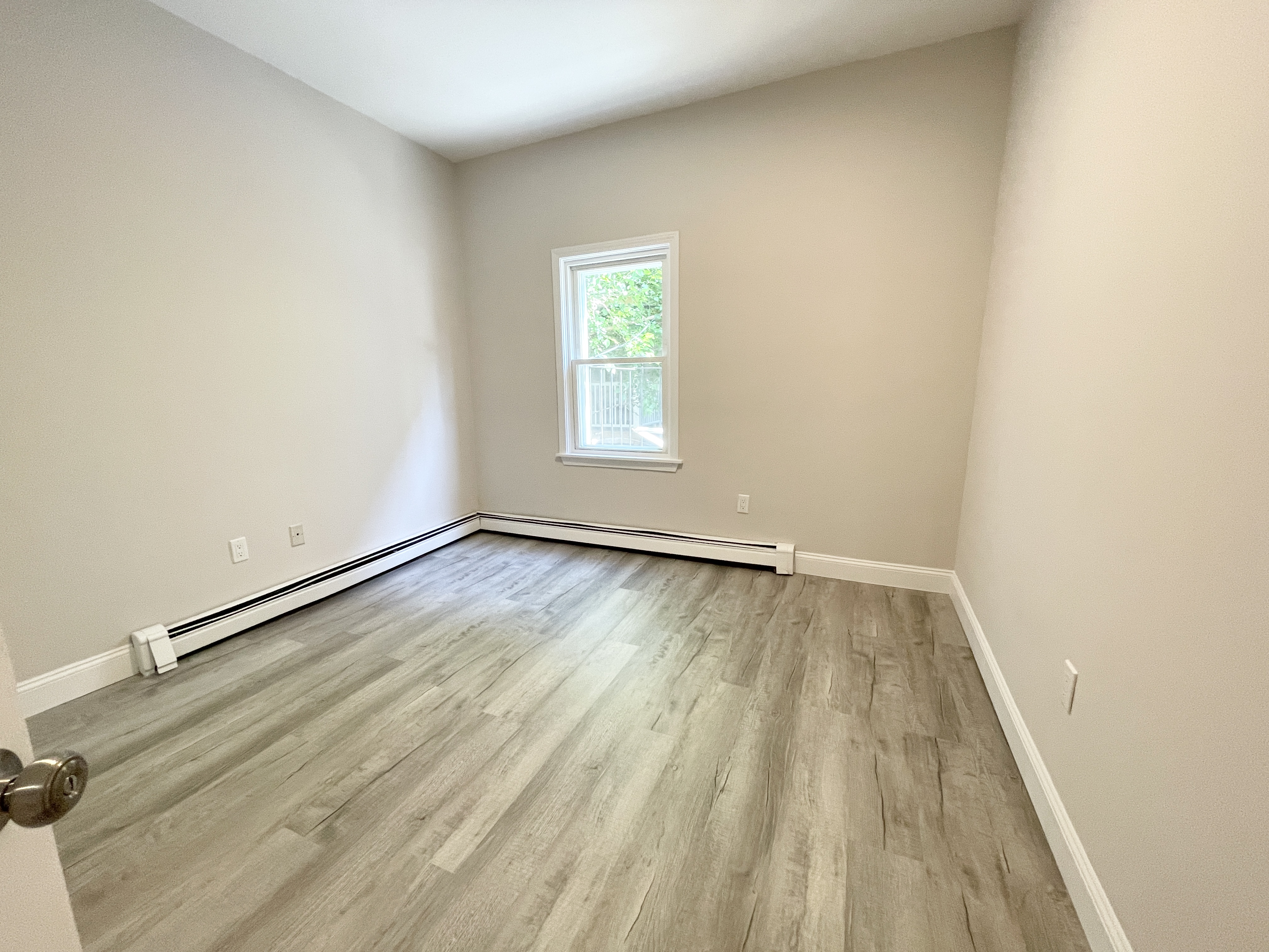 174 Bolton St, South Boston