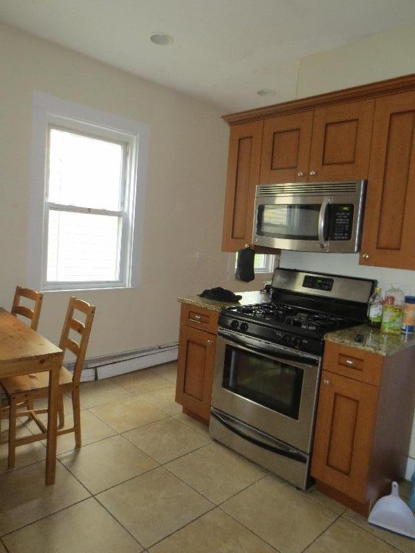 72 Calumet St, Mission Hill