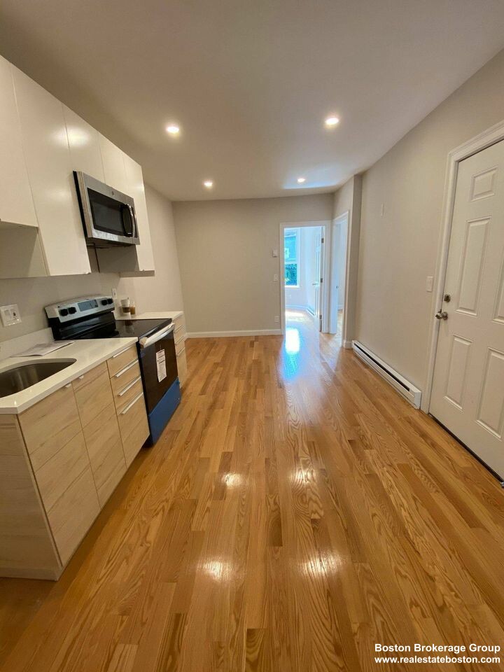 7 Warwick St, South End