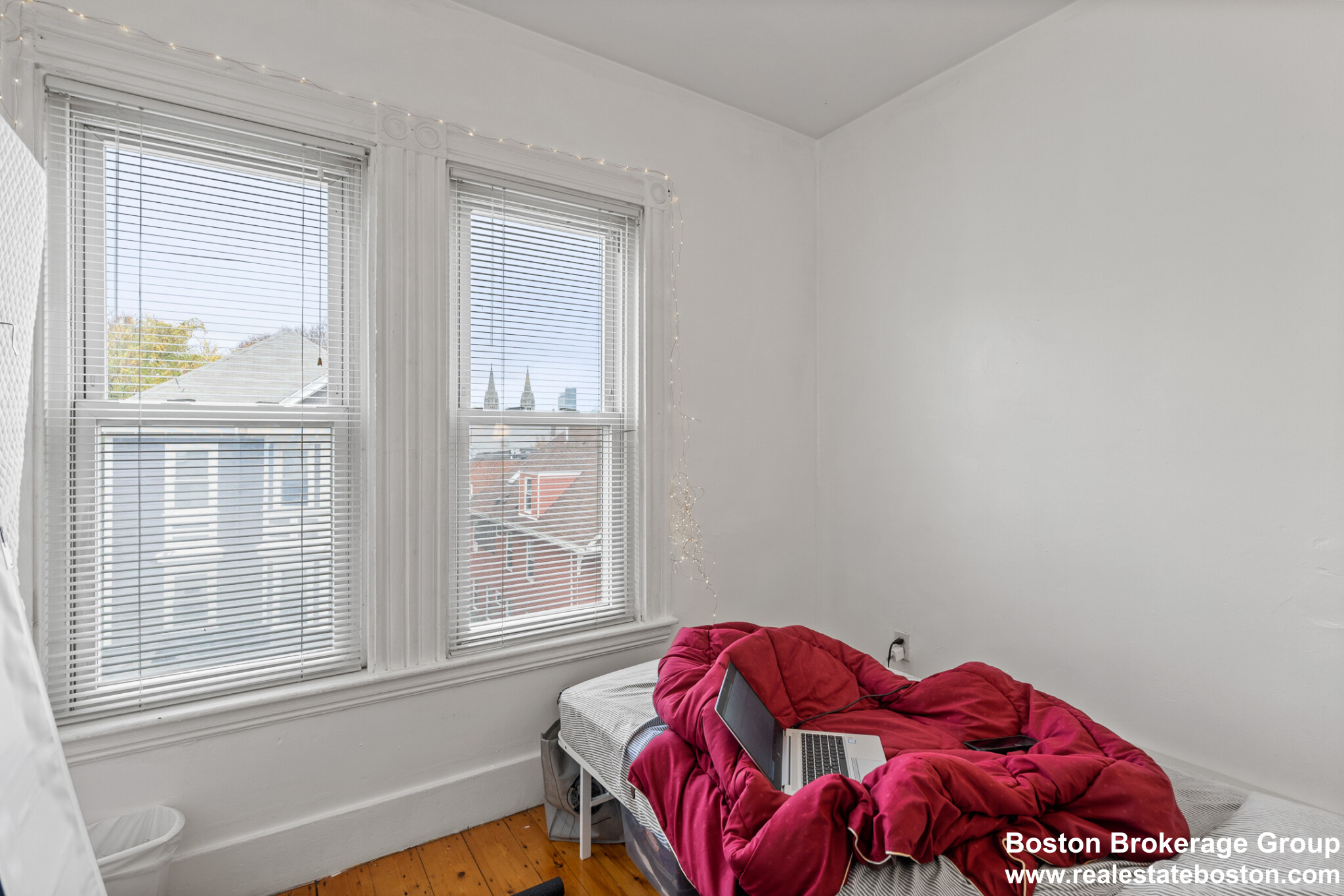 78 Hillside St, Mission Hill